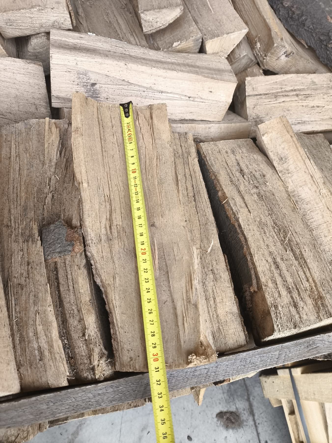 Premium Buchenholz 44 RM – Kammergetrocknetes Brennholz